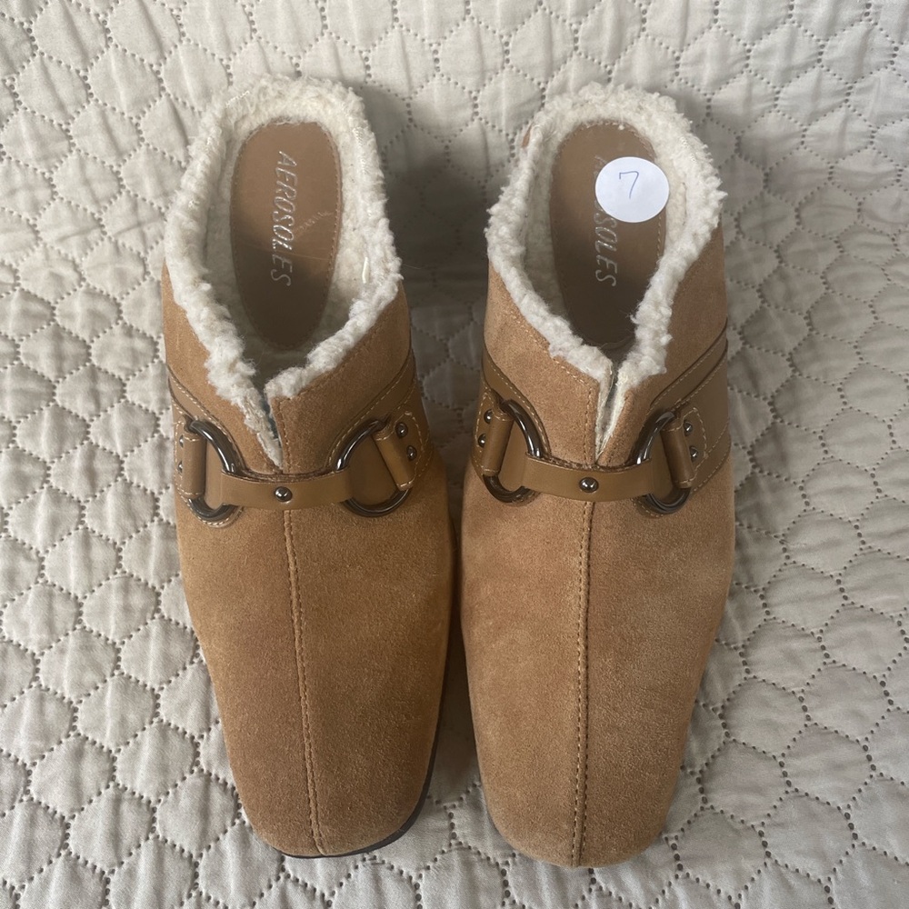 AEROSOLES Tan Suede Mules with Shearling Lining